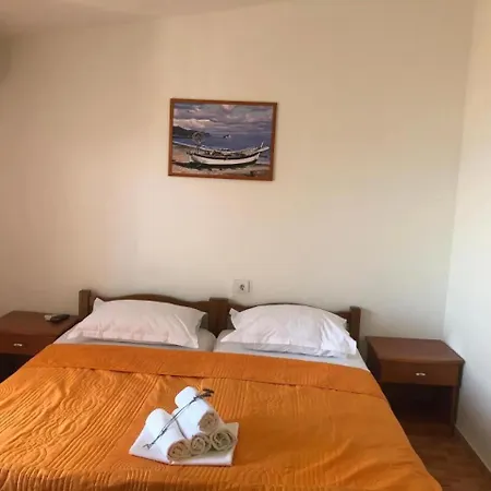 Mara Baška Voda