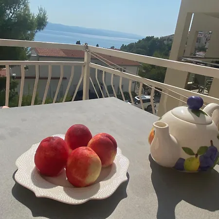 Mara * Baška Voda