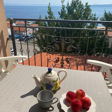 Mara * Baška Voda
